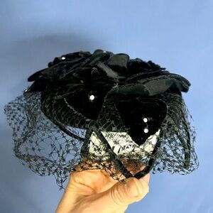 Vintage Michael Terra hat in good condition.